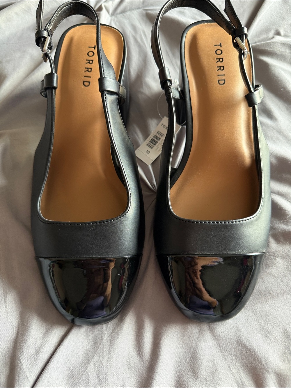 torrid Sz 10WW Black Slingback Round-Toe with Patent Cap